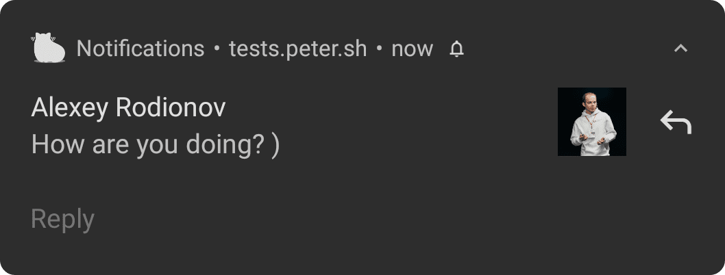 Notification on Android with a reply action button.